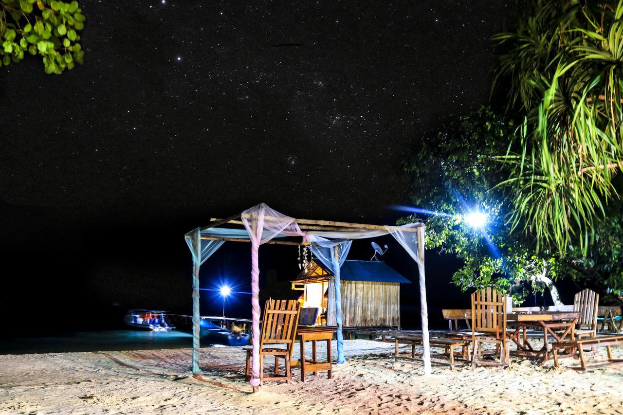 Kamar Raja Guest House Selpele Exterior photo